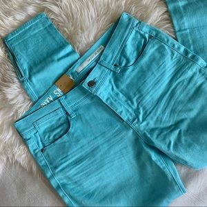 NWT DKNY Jeans Size 6 Aqua